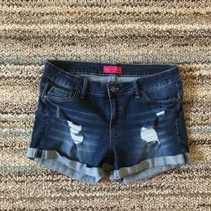❄️3 for $15❄️Wax Jean Shorts